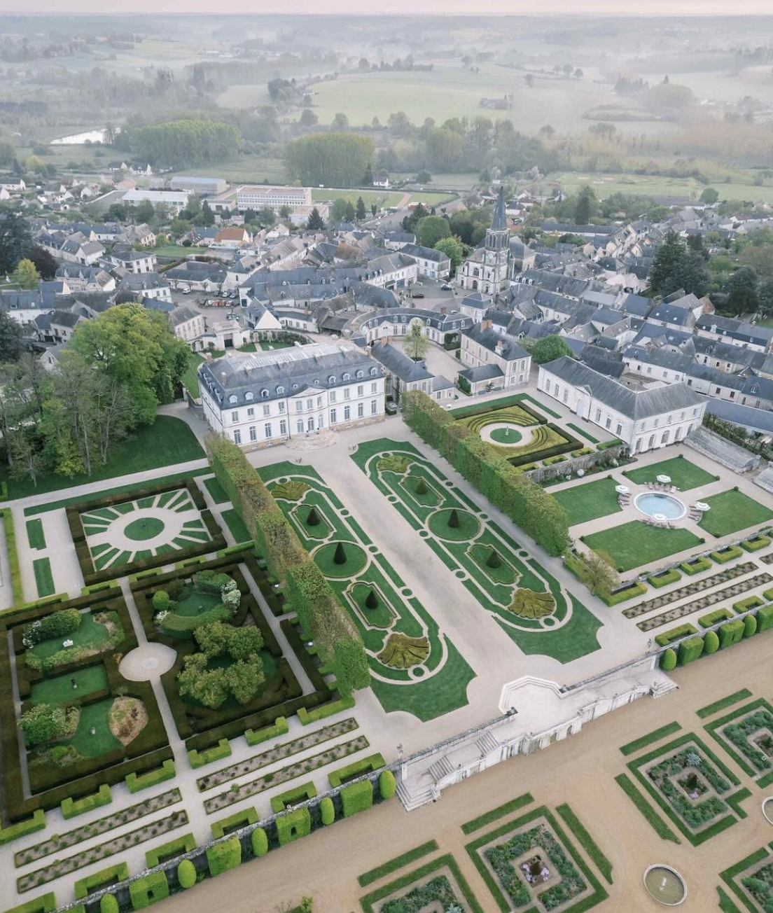 Venue scouting Château Grand Lucé loire valler