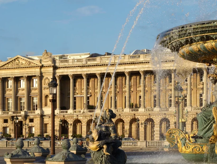 Le crillon hotel in paris